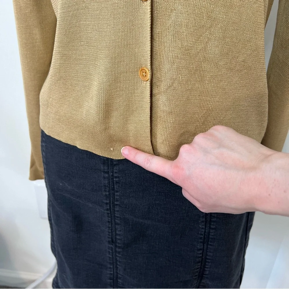 GAP Vintage 1980-90s 100% Pure Silk Muted Yellow Button-Up Shirt 🌻 - Picture 7 of 11